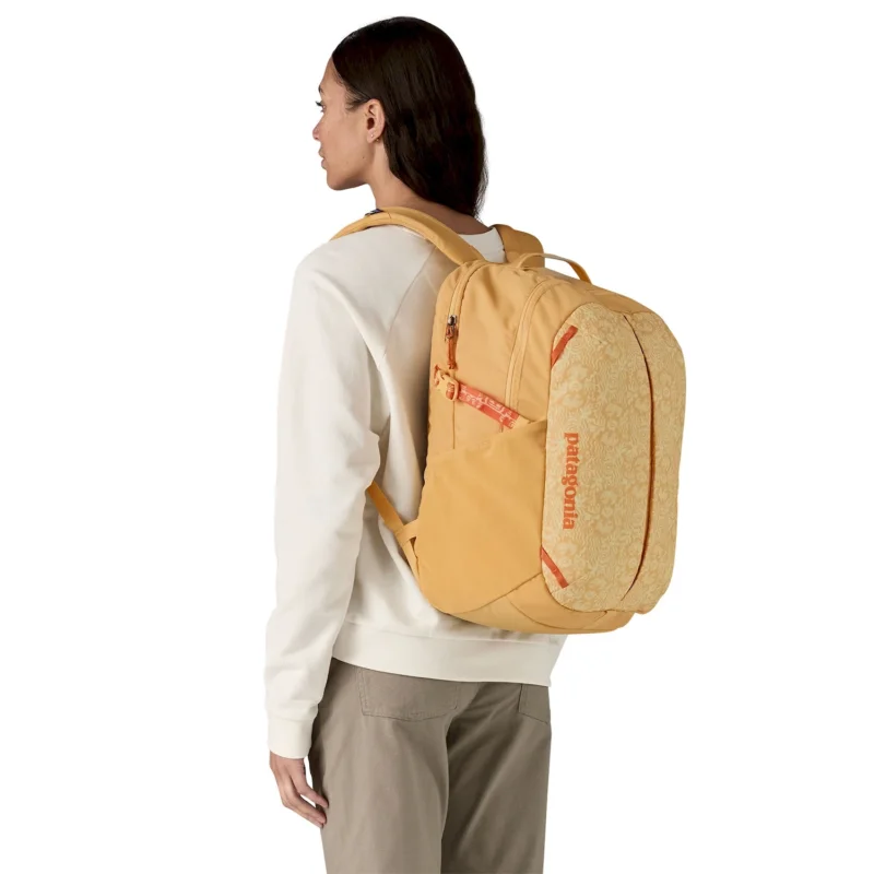 Zniżka Plecak Miejski Patagonia Refugio Day Pack 26L - Mountain Breeze: Buttercup Yellow