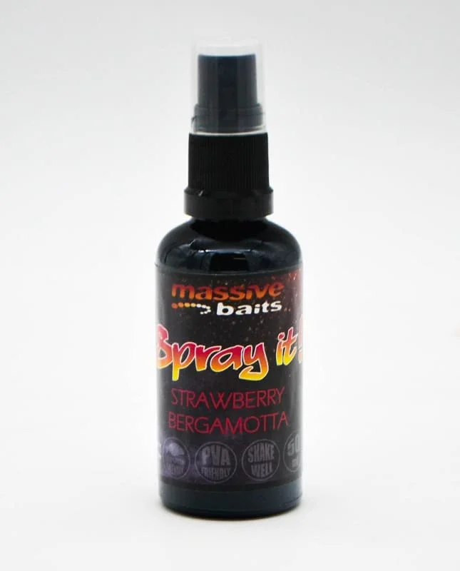 Hit sprzedaży Massive Baits Spray It Strawberry Bergamotta 50ml